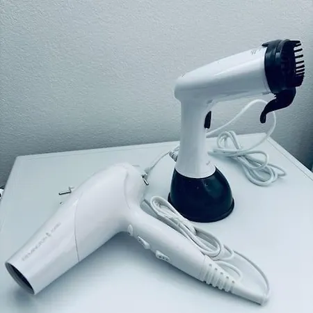 Lakefront View Entire With 2 Bedrooms, 2 Full Bathrooms & Balcony Waterview Apartamento