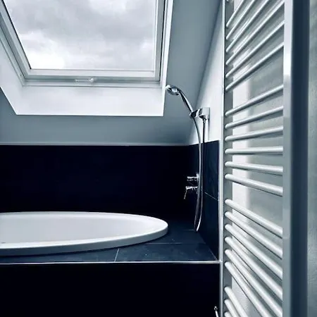 Apartamento Lakefront View Entire With 2 Bedrooms, 2 Full Bathrooms & Balcony Waterview *