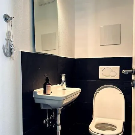 Apartamento Lakefront View Entire With 2 Bedrooms, 2 Full Bathrooms & Balcony Waterview *