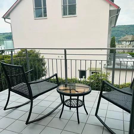 Lakefront View Entire With 2 Bedrooms, 2 Full Bathrooms & Balcony Waterview Apartment Reichenau